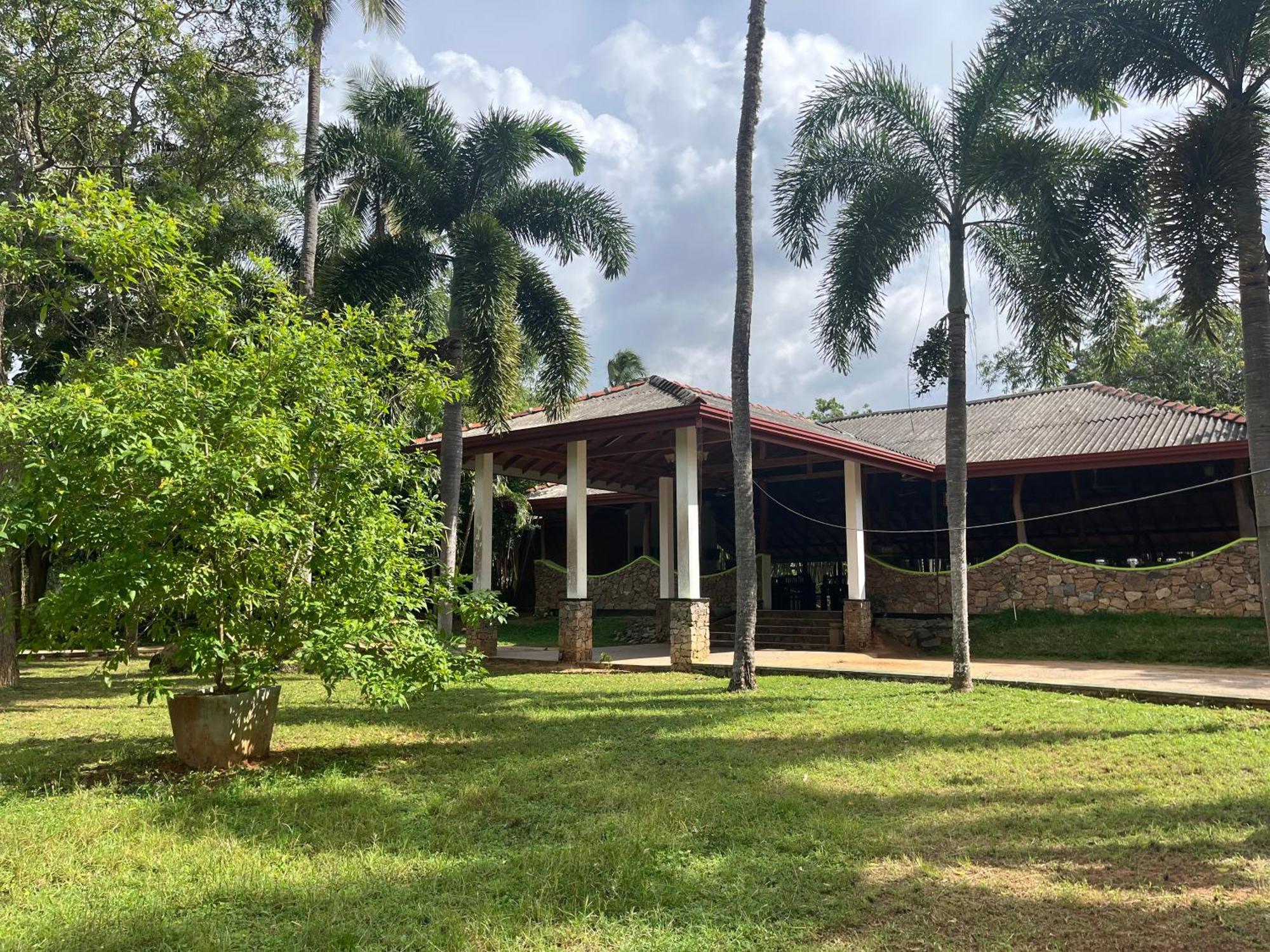 Royal Green Garden - Puttalam Exterior foto